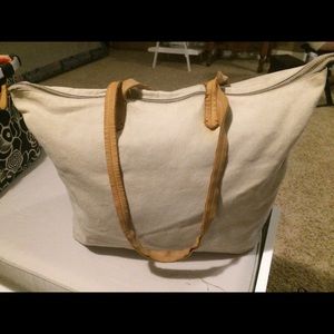 Magnolia Tote by Hearth and Hand!